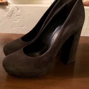 LATITUDE FEMME Italian Pumps 37